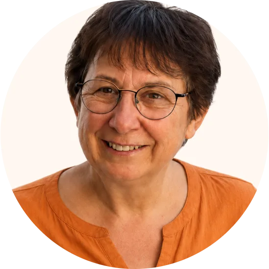 Portrait d'Isabelle, équipe de l'auto-école Lot'Aubrac à Espalion